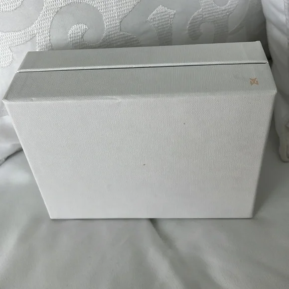 Amina Muaddi Empty Padded Jewelry Box - Picture 4 of 8